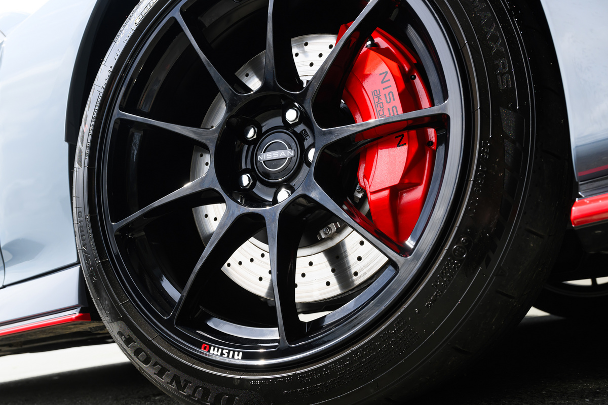 2027 Nissan Z Nismo brakes