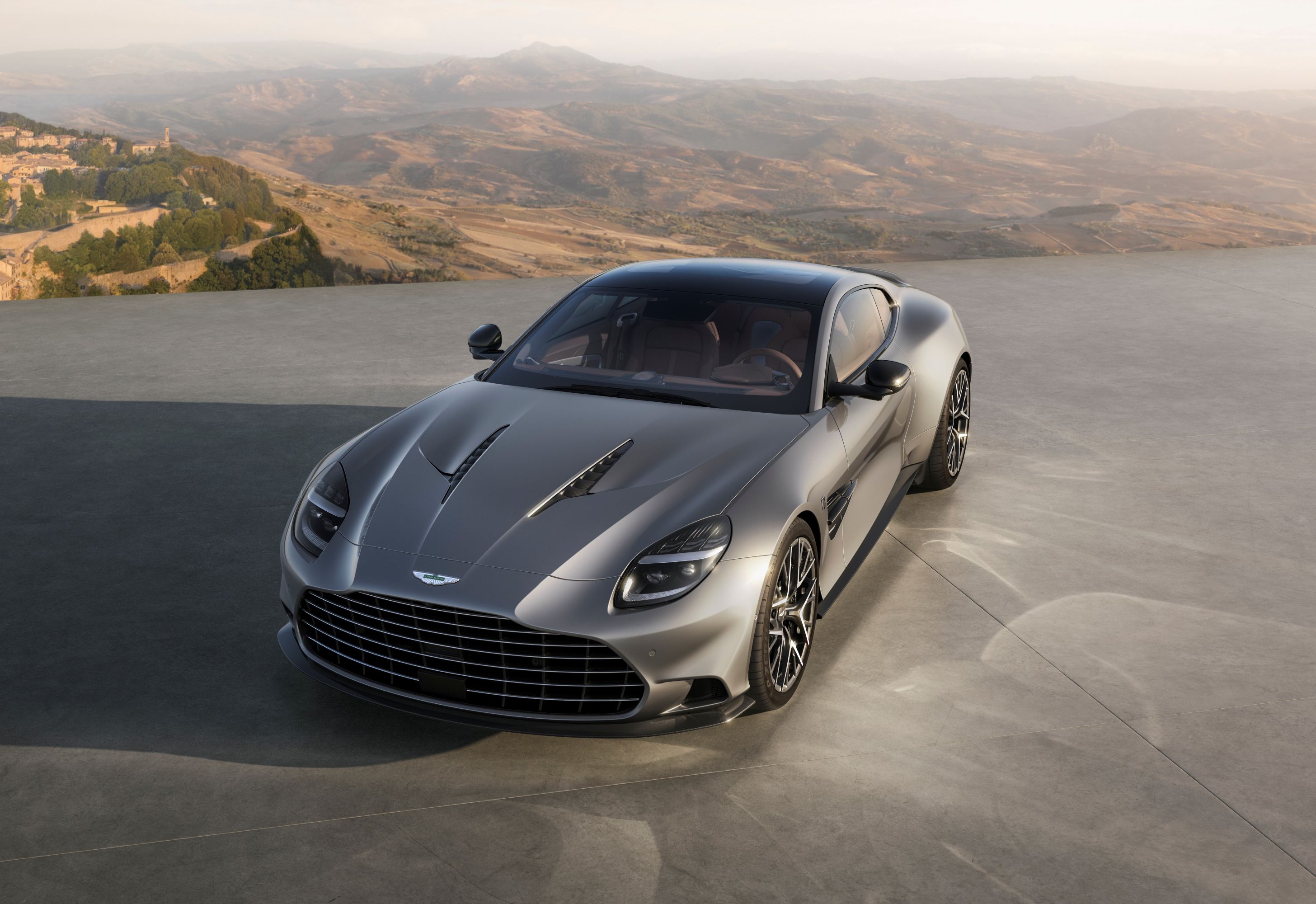 Aston Martin Vanquish 25 coupe