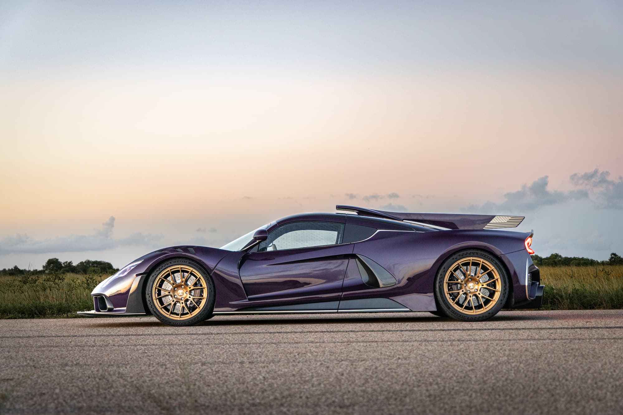 Hennessey Venom F5-M side