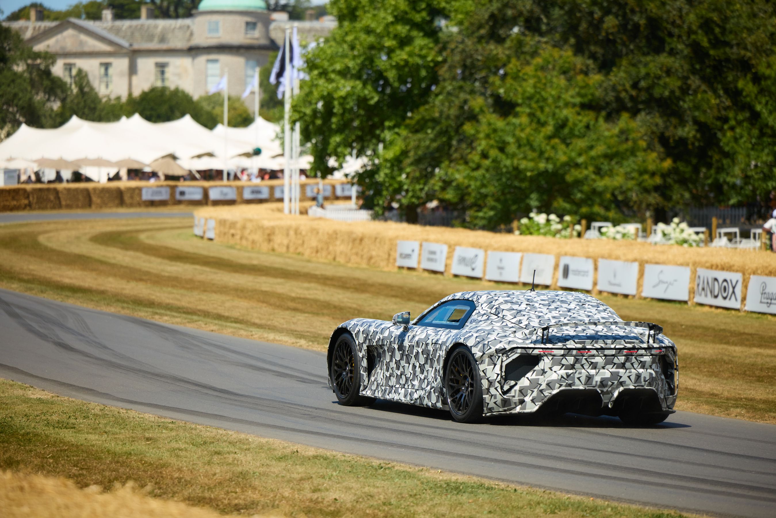 Lexus LFA Concept driving on hill climb