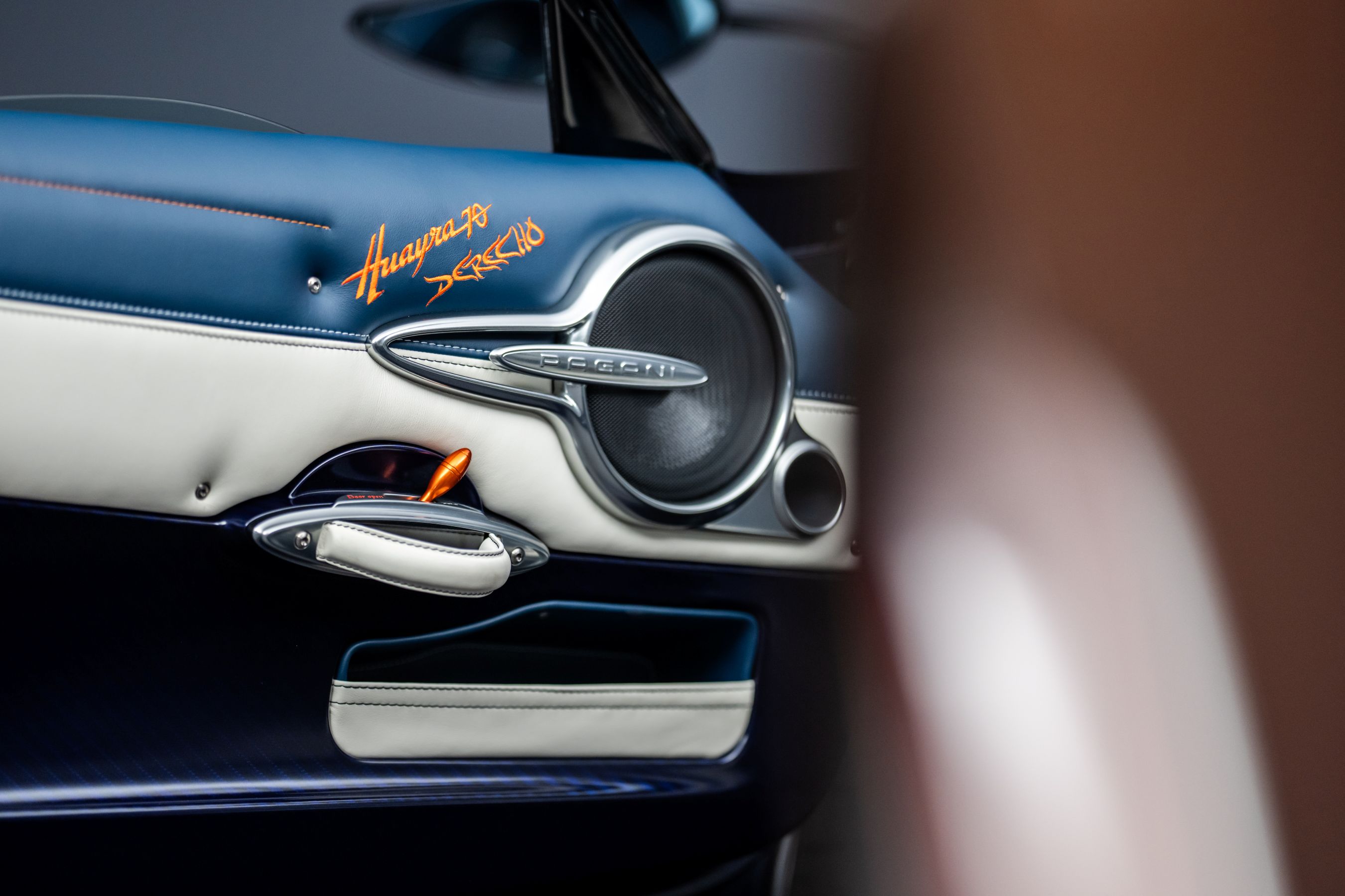 Pagani Huayra 70 Derecho inner door