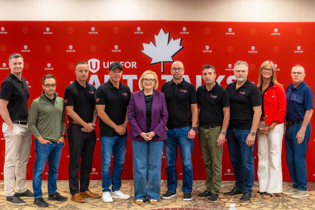 Unifor bargaining committee