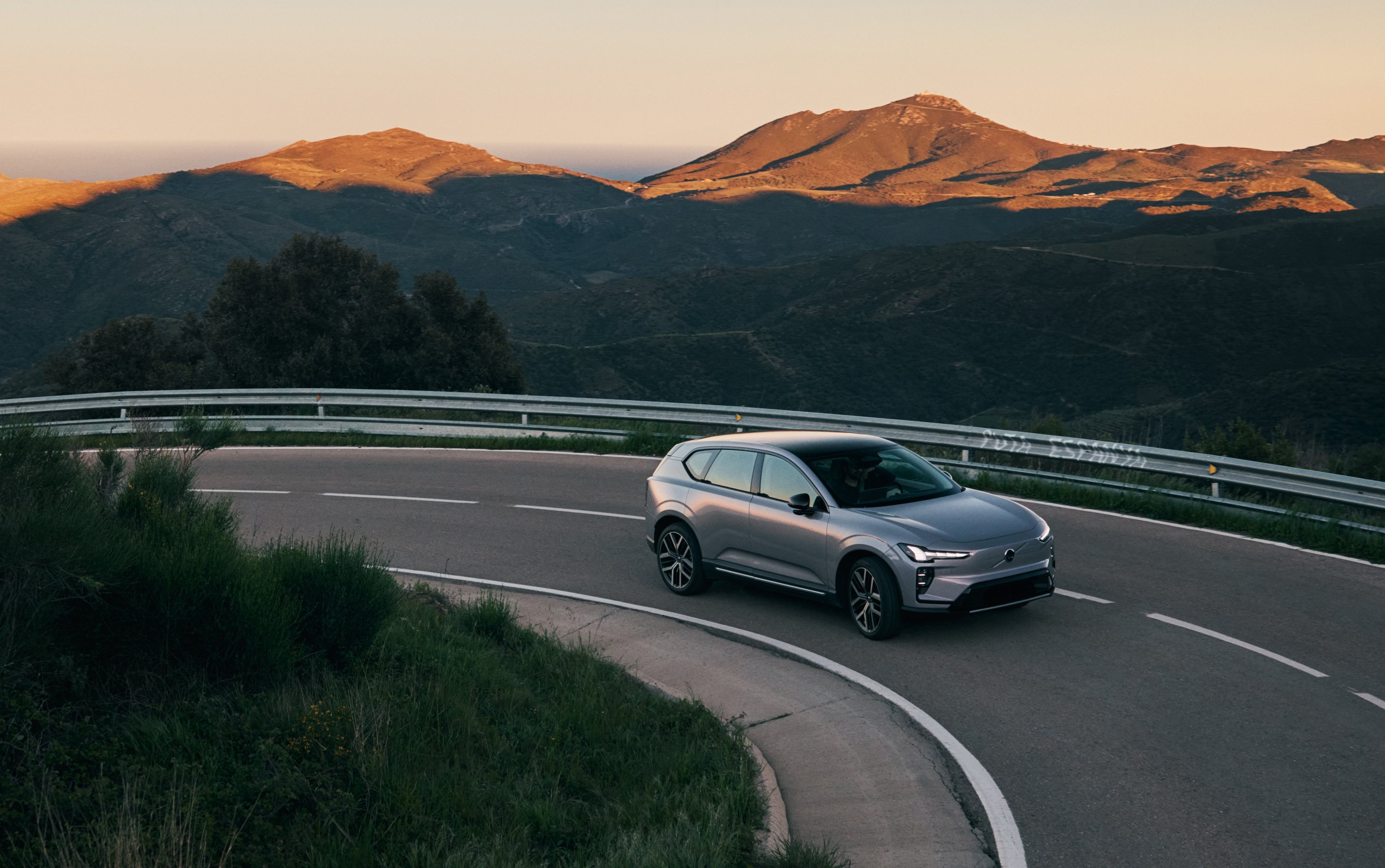 2027 Volvo EX60