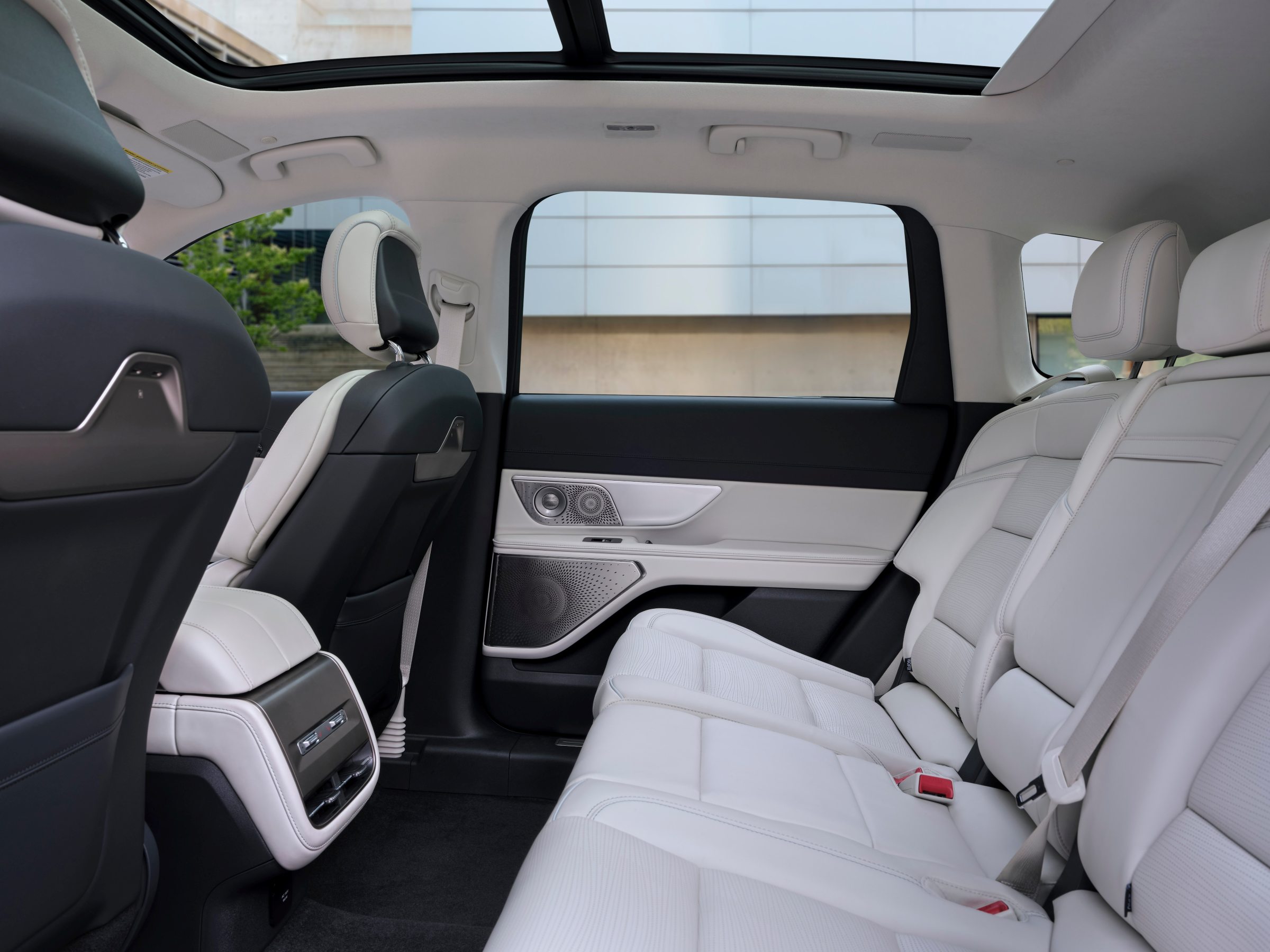 2027 Lincoln Nautilus Black Label with Elysian Light theme rear seats