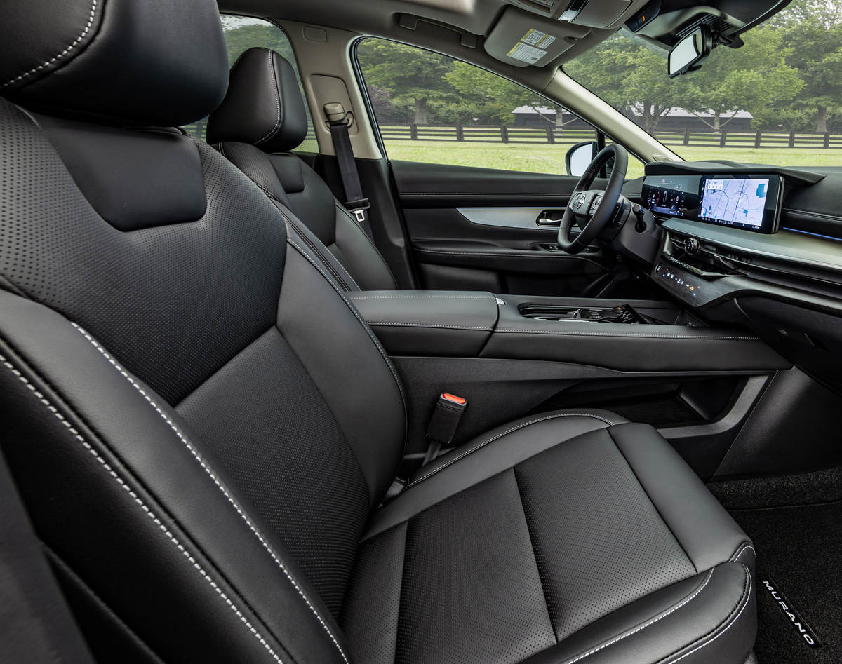2027 Nissan Murano Dark Armor front seats