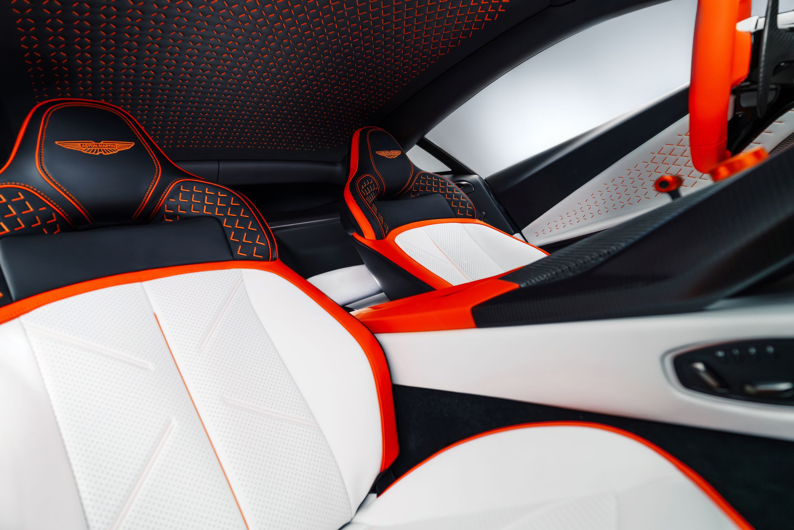 Aston Martin Valen seats