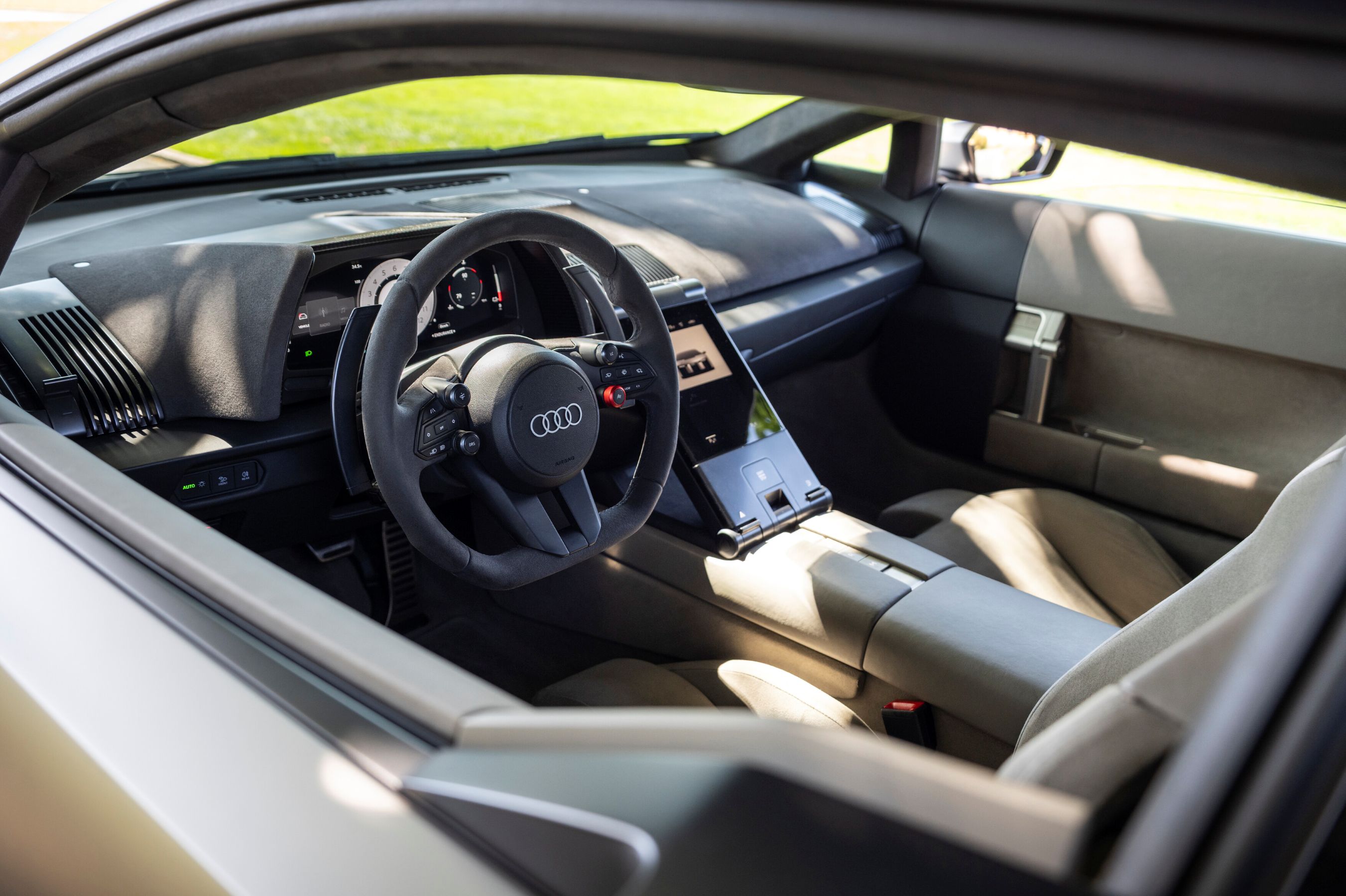 Audi Nuvolari interior