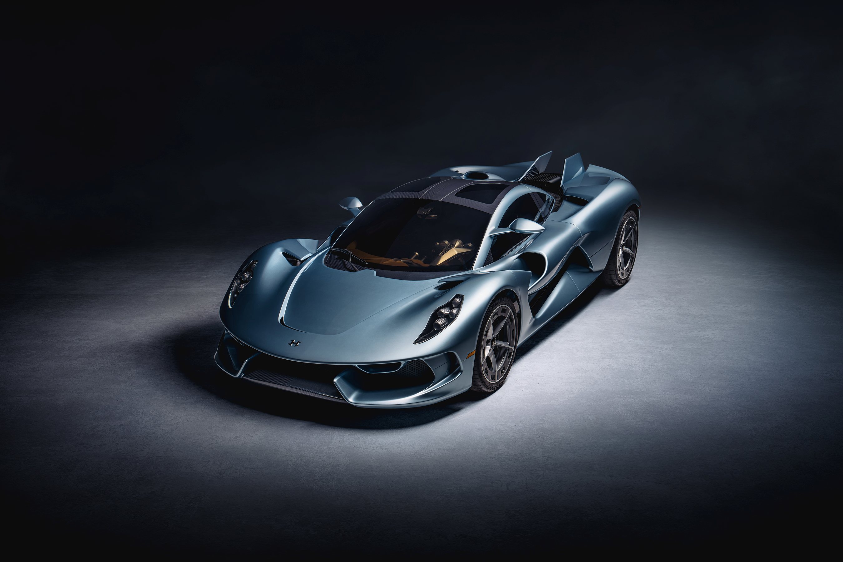 Hennessey Blackbird front and side