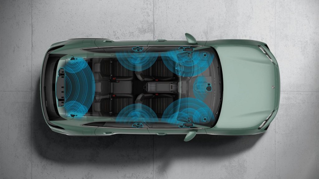 Porsche innovates to make audio systems&nbsp;lighter