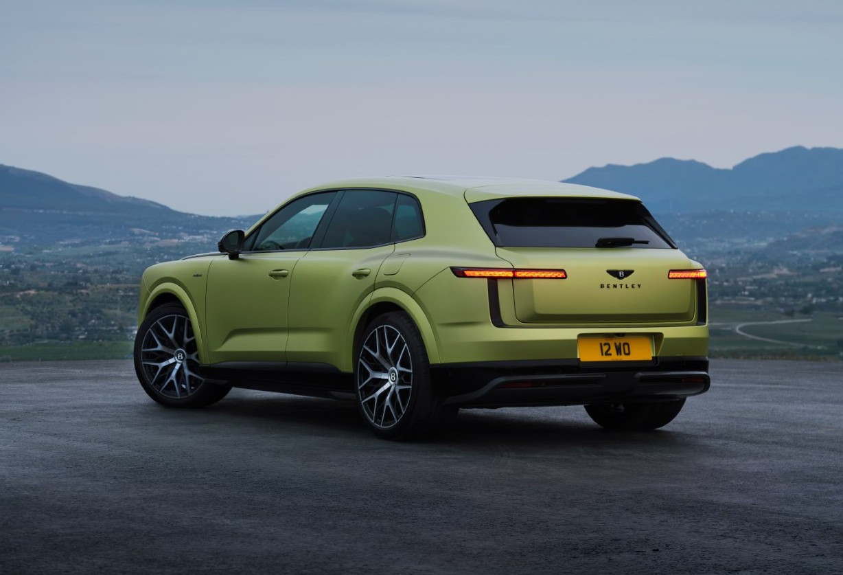 Bentley Torcal S rear and side
