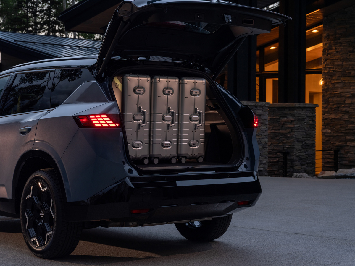 2027 Nissan Rogue Hybrid trunk