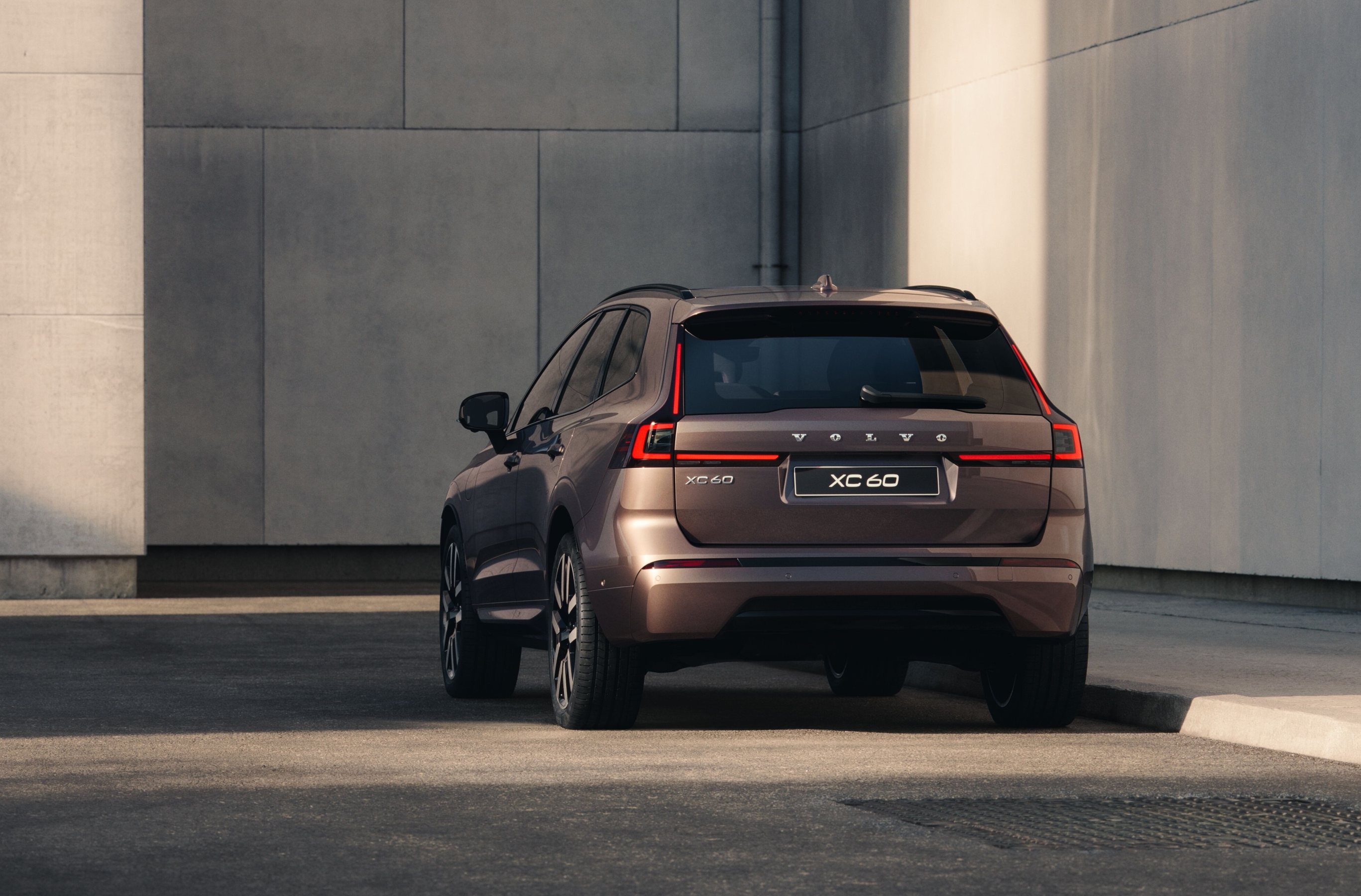 2028 Volvo XC60 rear