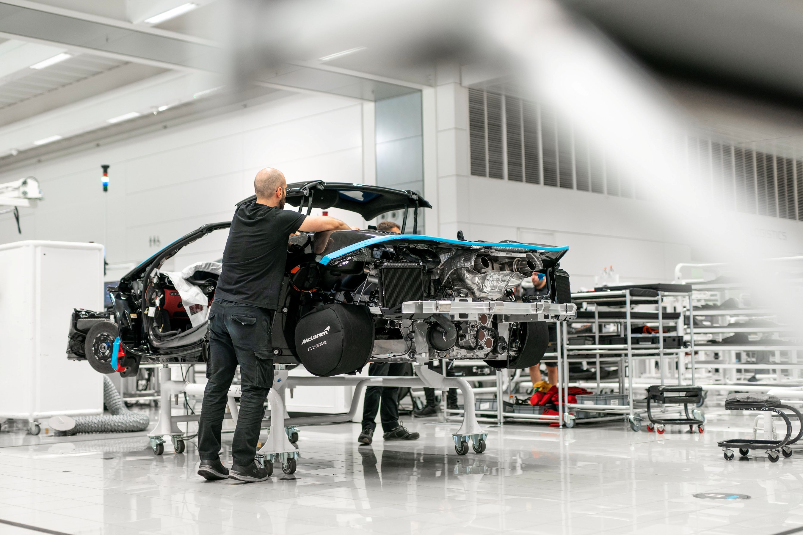McLaren vehicle assembly