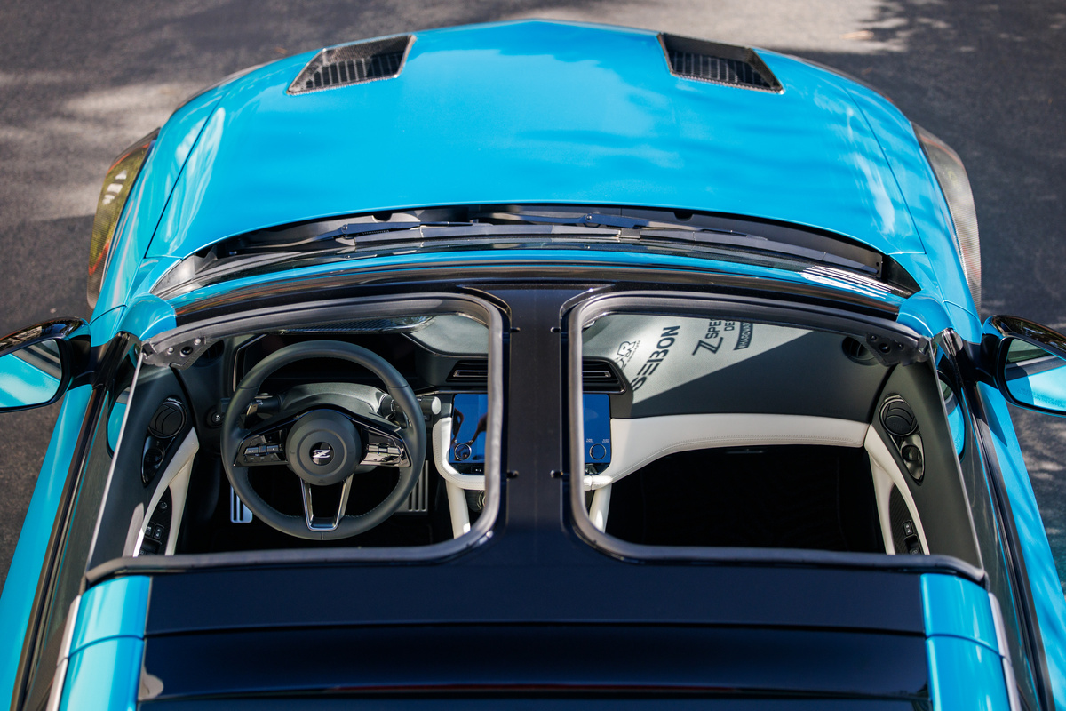Nissan Z Kaze T-top roof