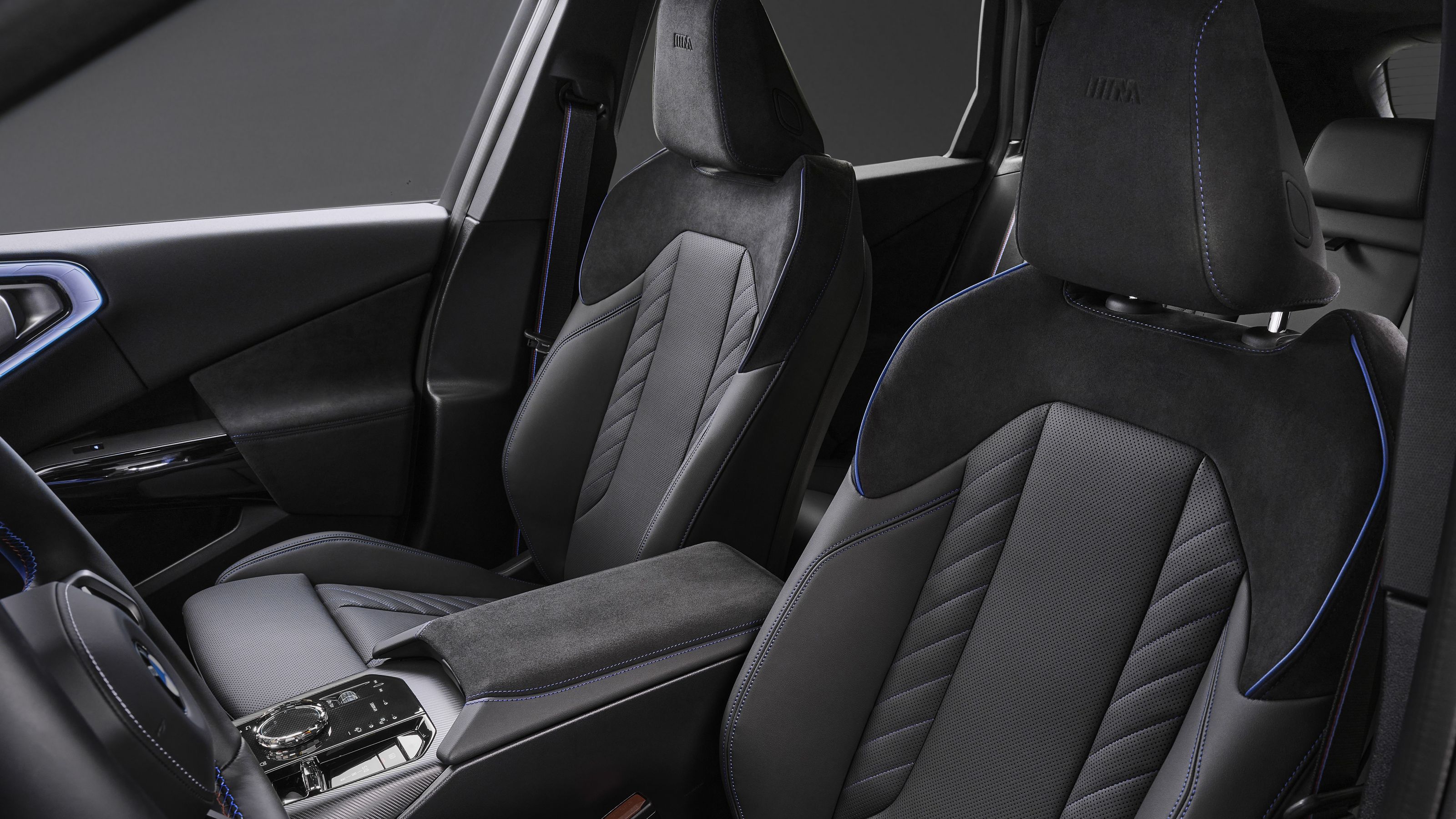2027 BMW X3 M50 xDrive with Black Package seats