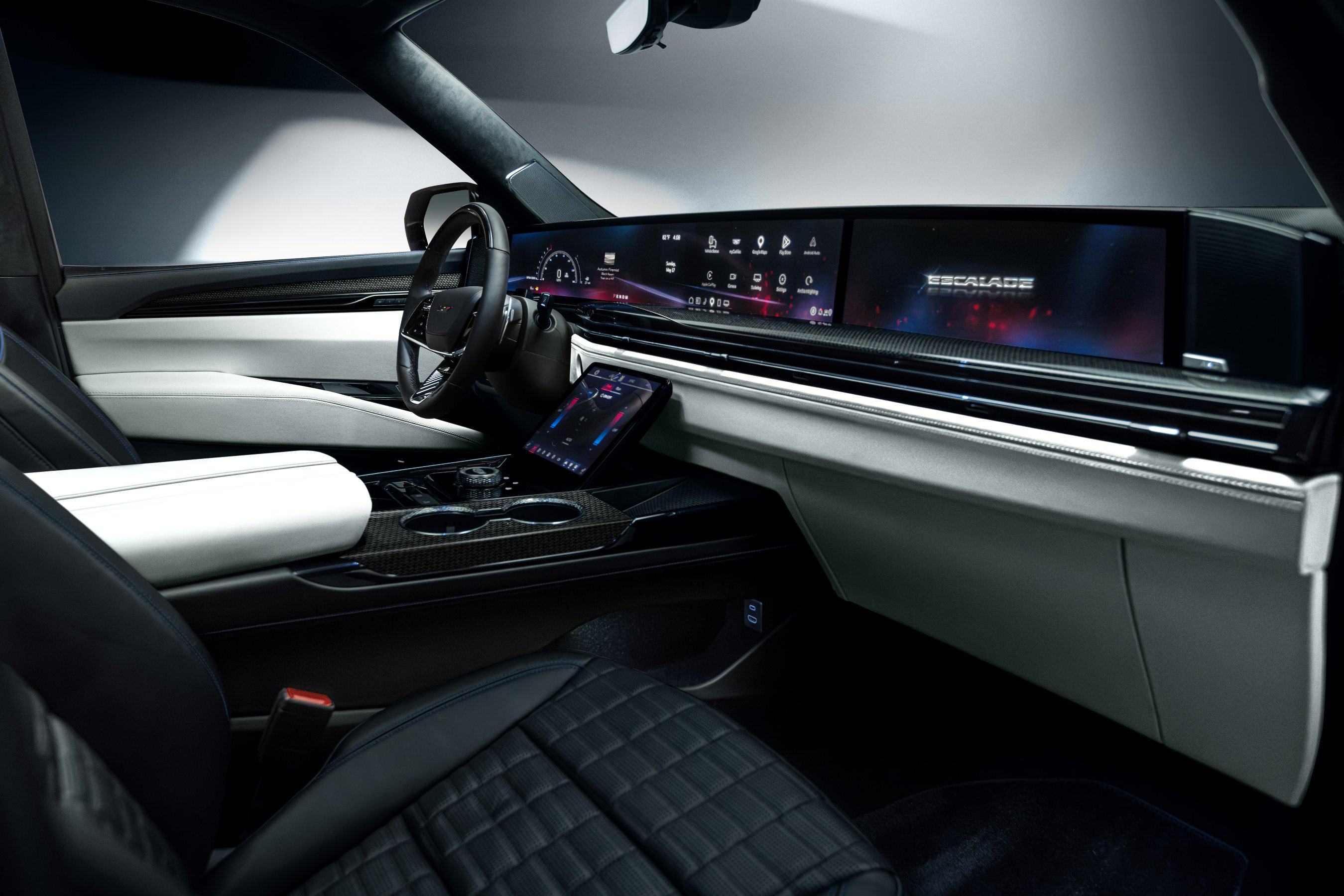 2027 Cadillac Escalade-V 125th Anniversary Collector Series interior front