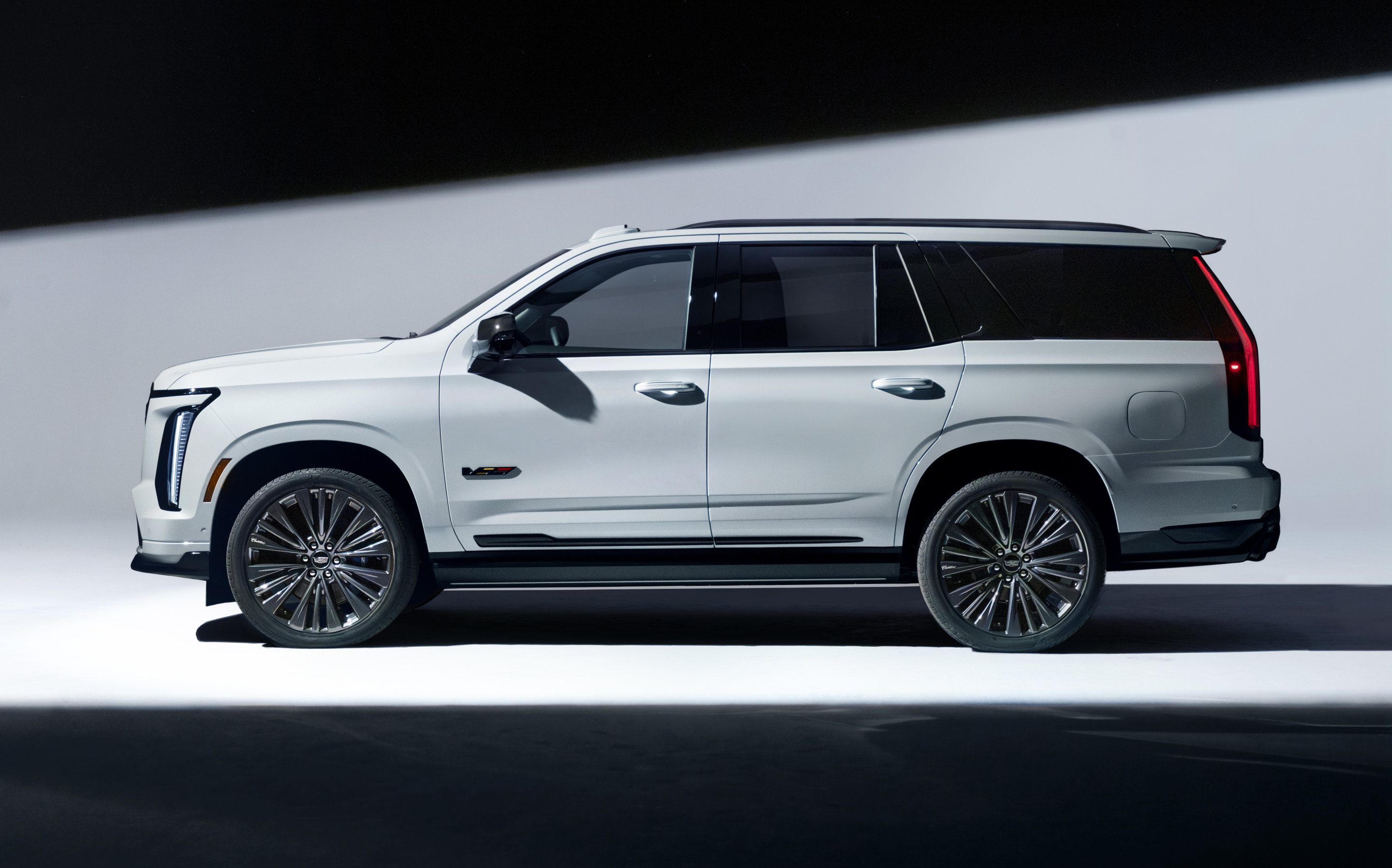 2027 Cadillac Escalade-V 125th Anniversary Collector Series side