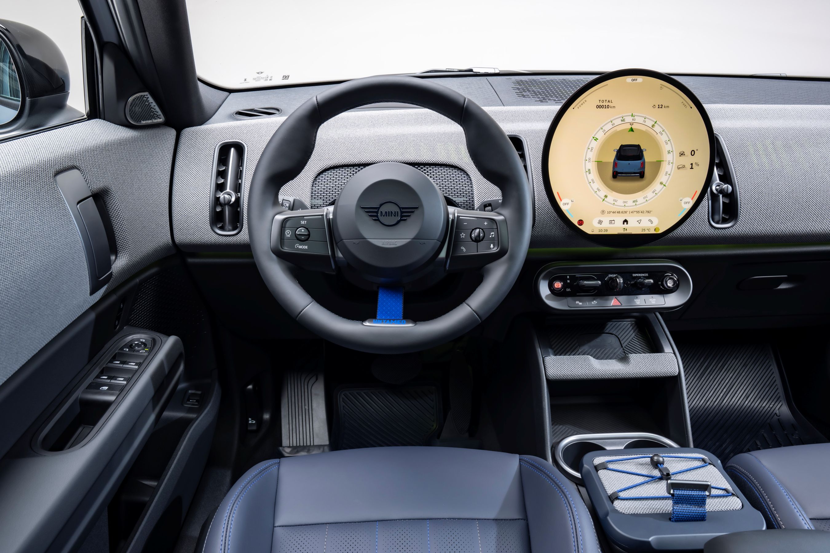 Mini Countryman Untamed Edition driver area