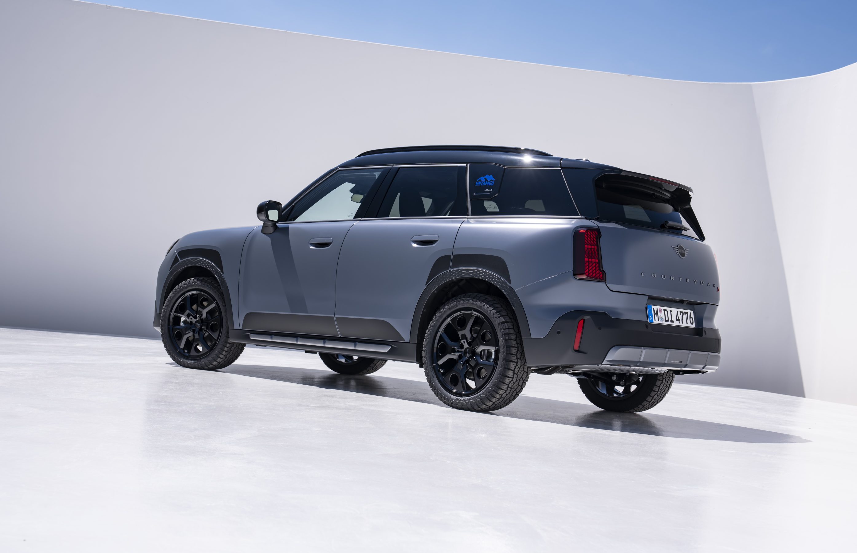 Mini Countryman Untamed Edition rear and side
