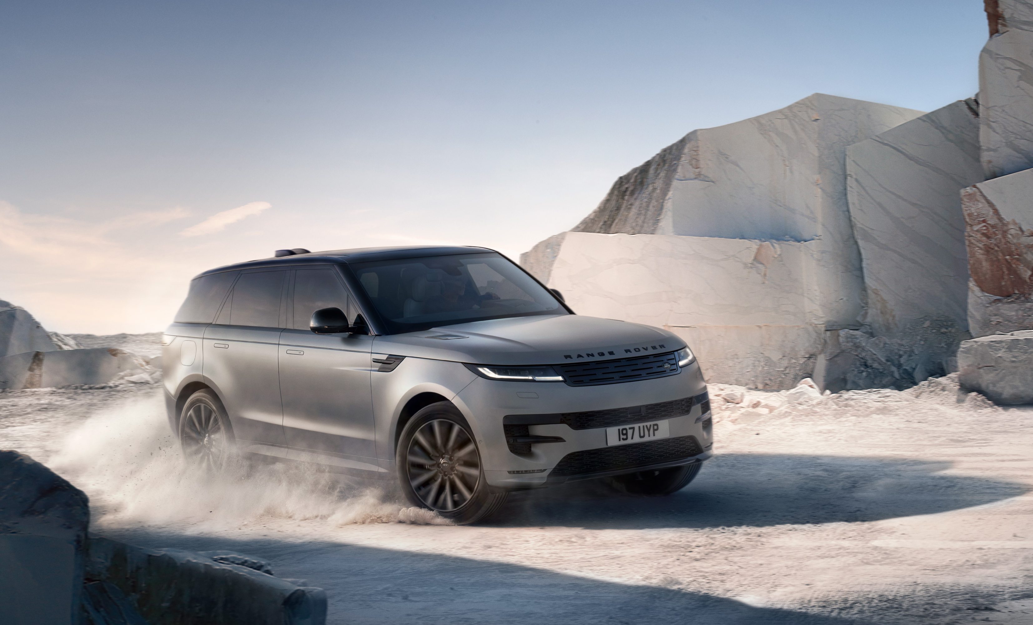 2027 Range Rover Sport Electric front and side