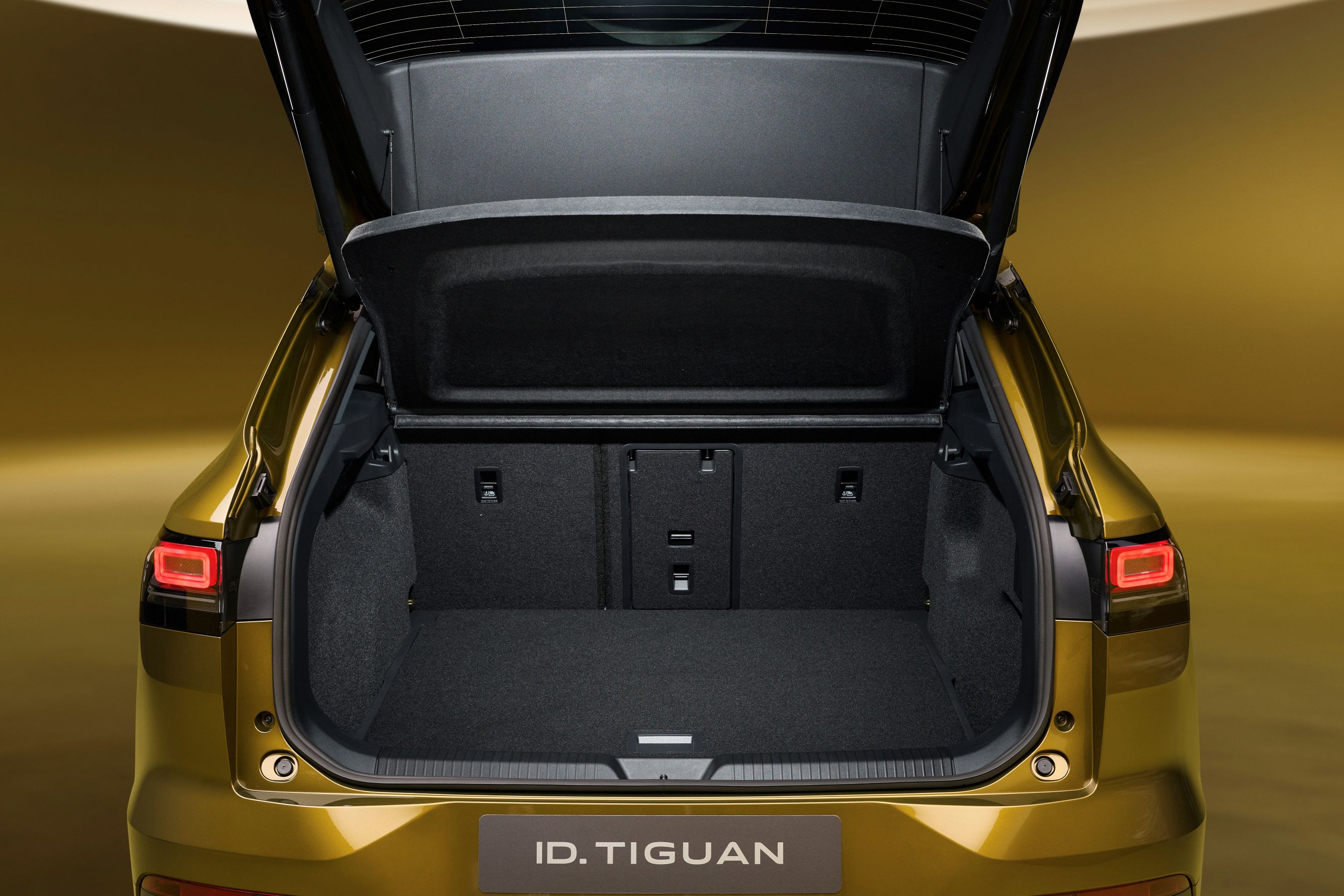 2027 Volkswagen ID. Tiguan cargo area