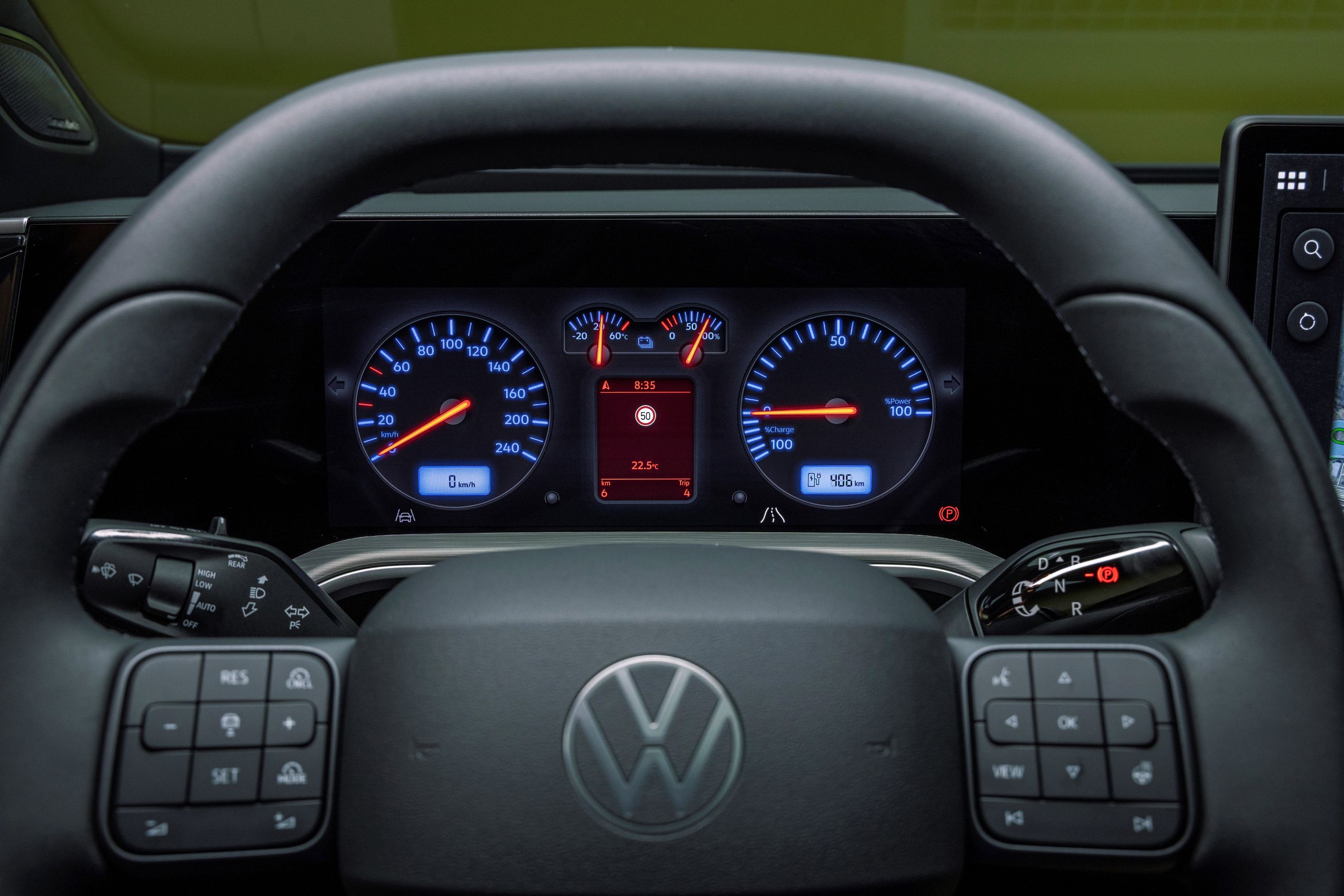 2027 Volkswagen ID. Tiguan retro driver display