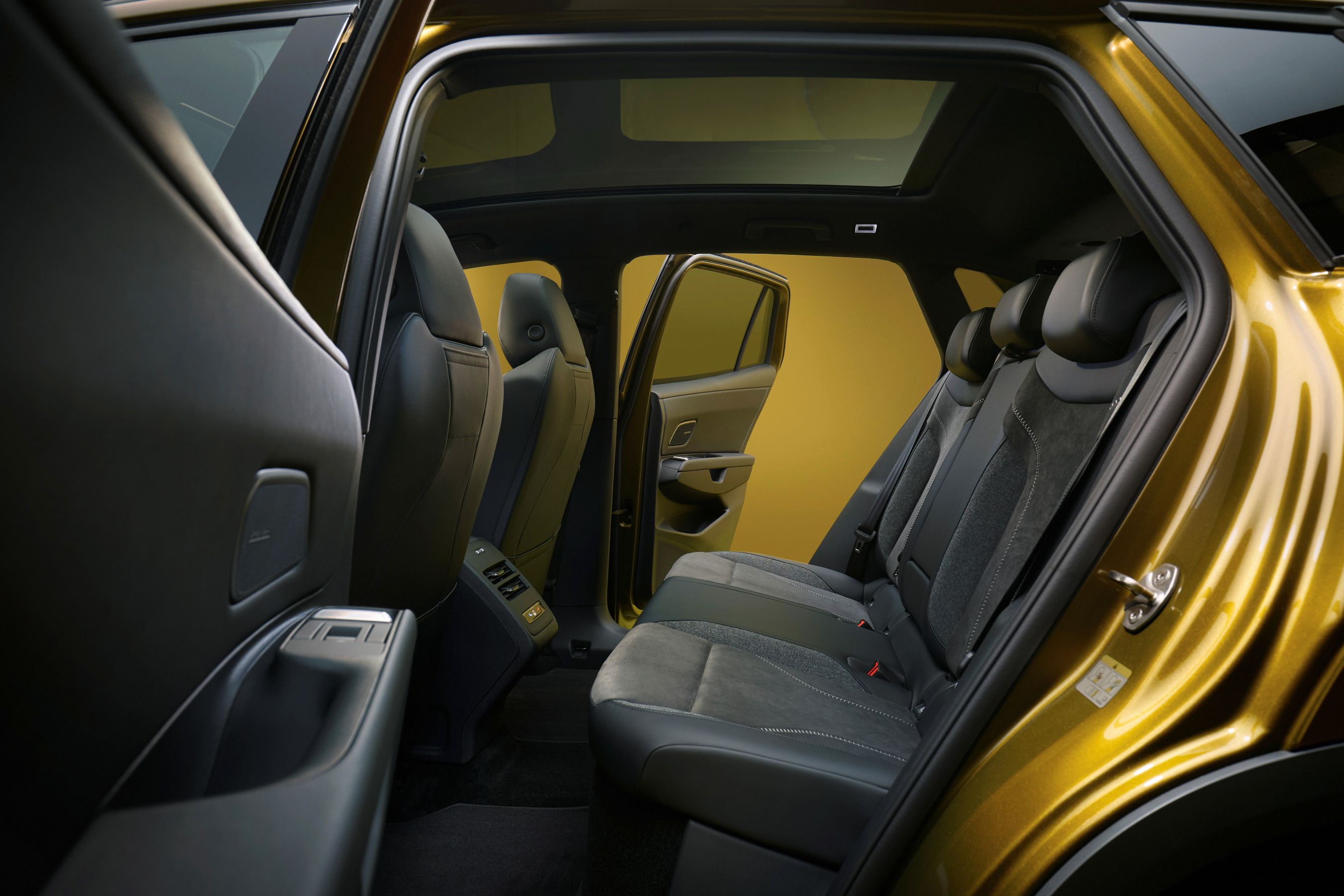 2027 Volkswagen ID. Tiguan rear seats