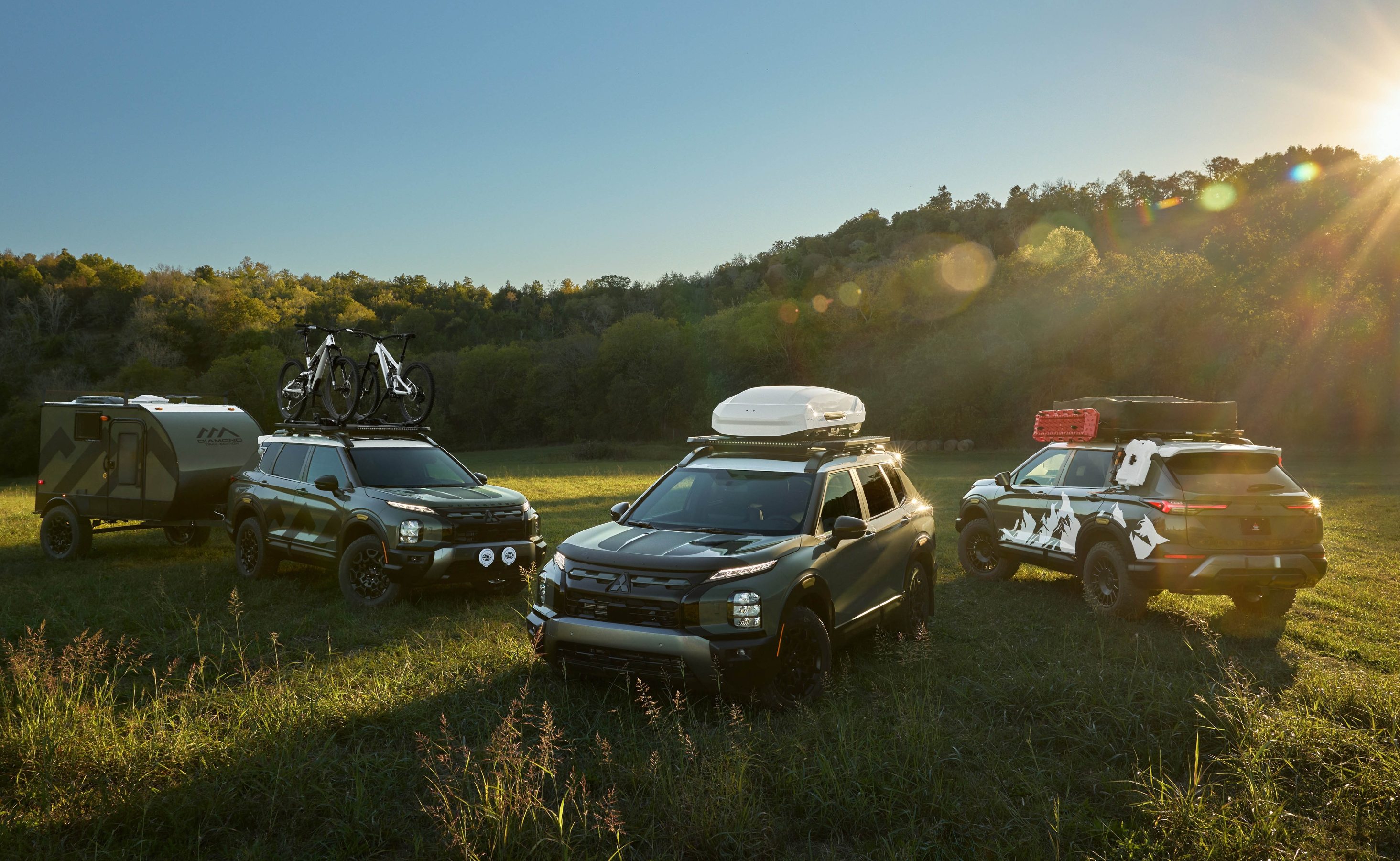 Trio of 2028 Mitsubishi Outlander Diamond Trail Edition SUVs