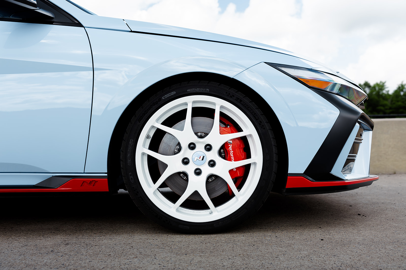 Hyundai Elantra N front wheel