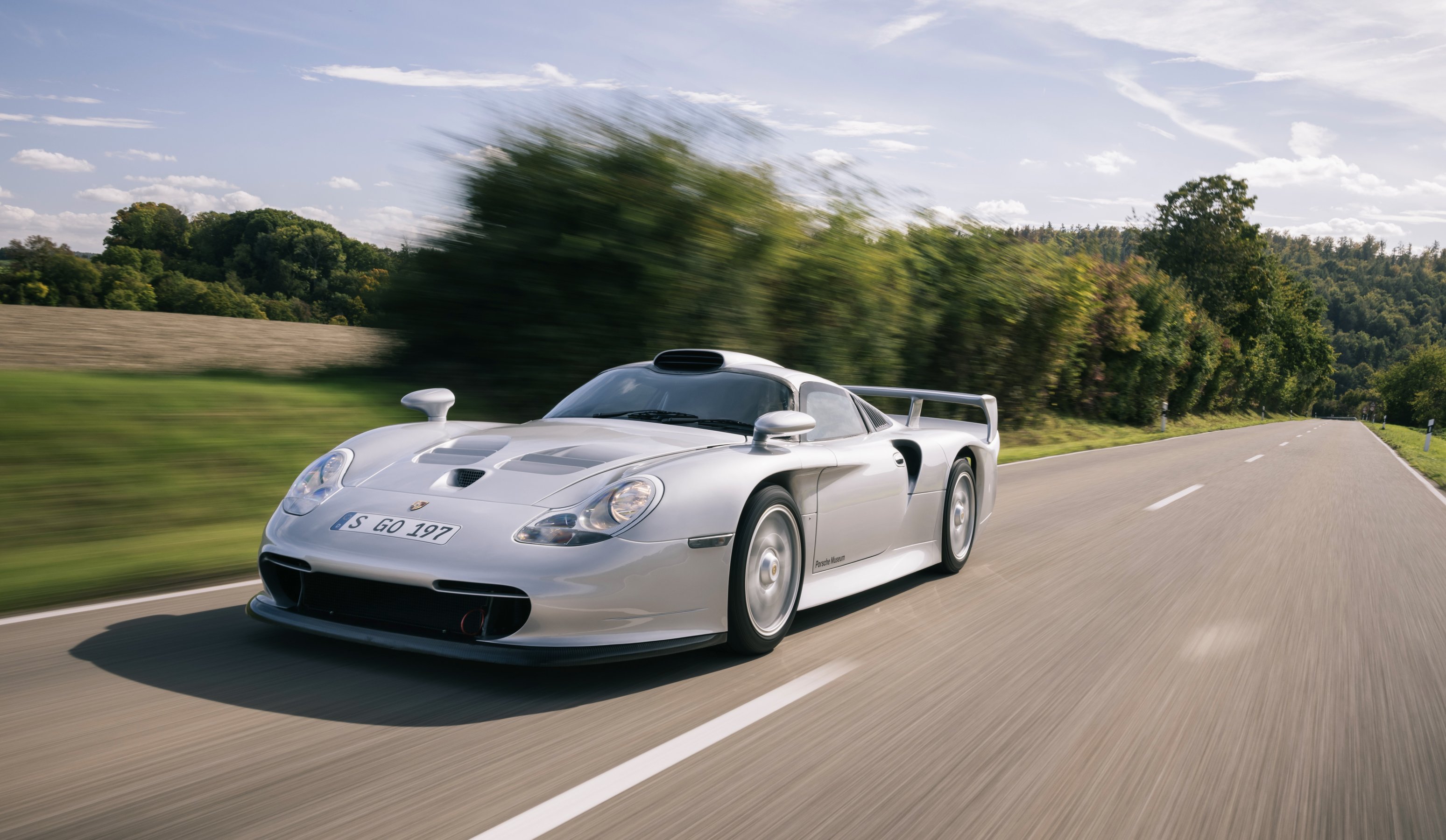 Porsche 911 GT1 Strassenversion